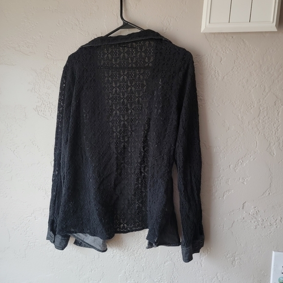 Maurices button down‎ - Picture 2 of 3